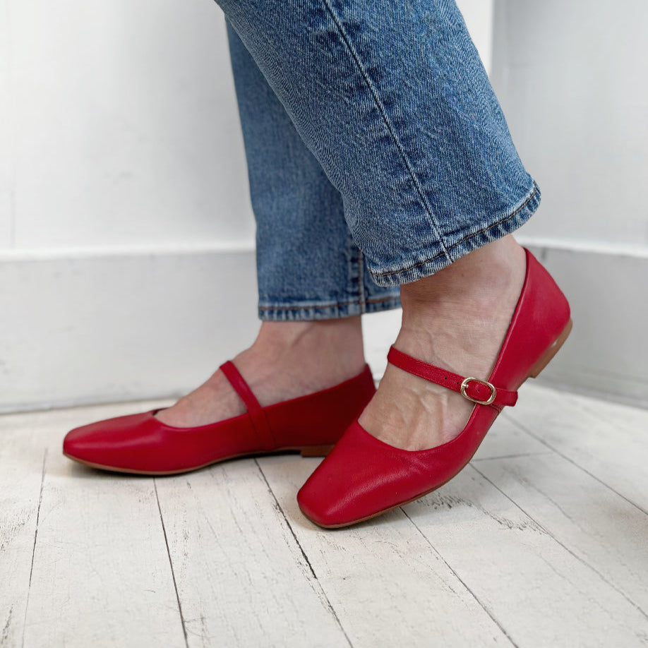 MOLLINI - TOKENA MARY-JANE FLAT IN CHERRY LEATHER