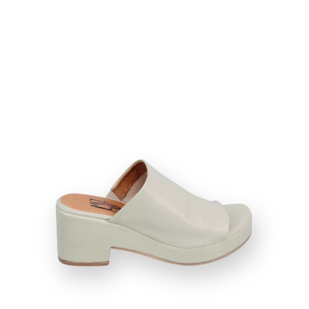MIZ MOOZ - GWEN SANDAL IN CREAM LEATHER