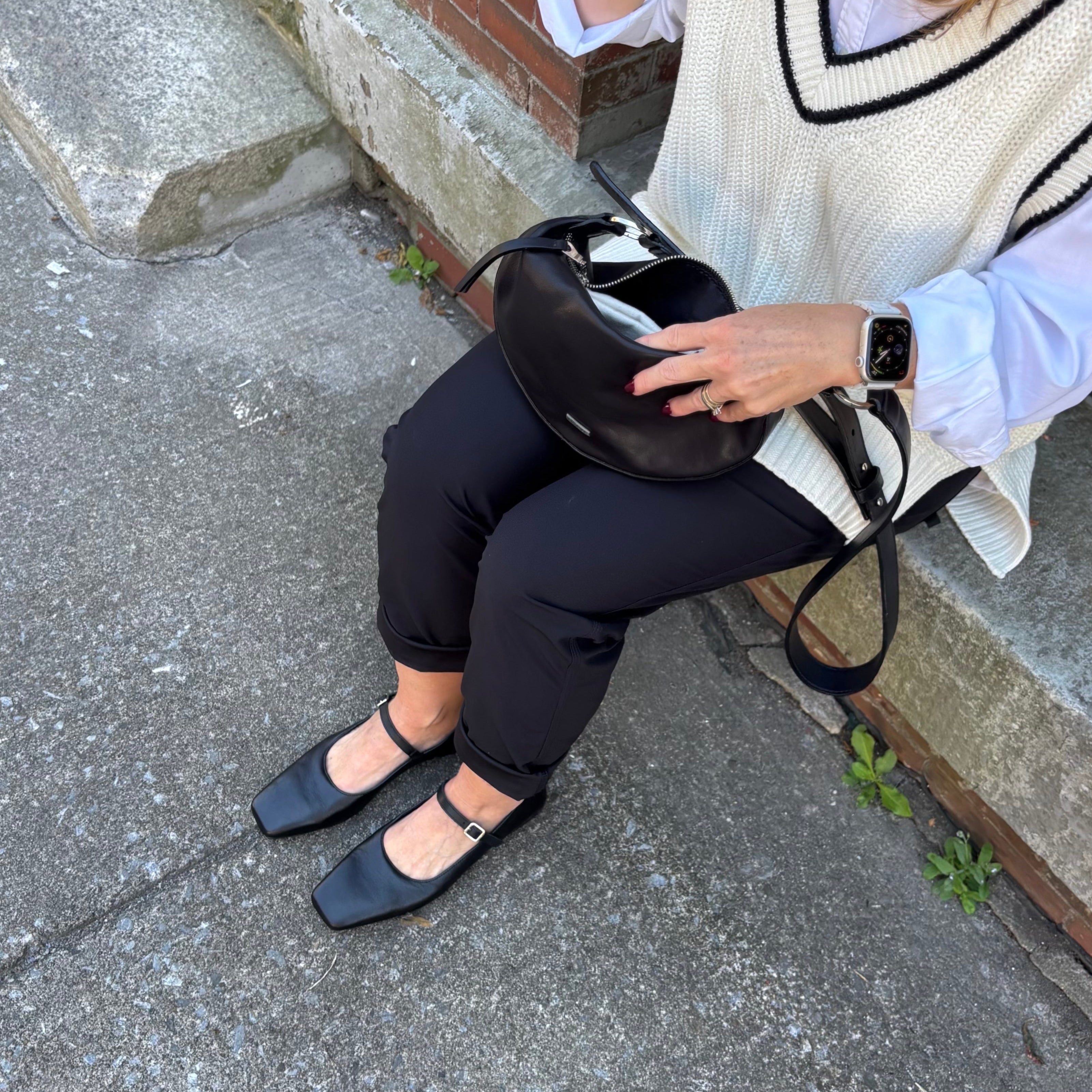 VAGABOND SHOEMAKERS - DELIA MARY-JANE FLAT IN BLACK LEATHER – the