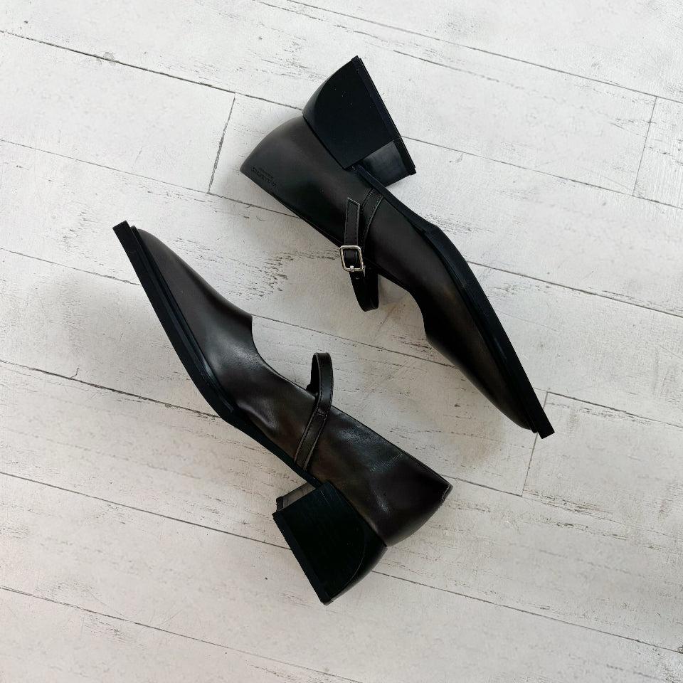 VAGABOND SHOEMAKERS - VIVIAN MARY-JANE PUMP IN CLAY LEATHER