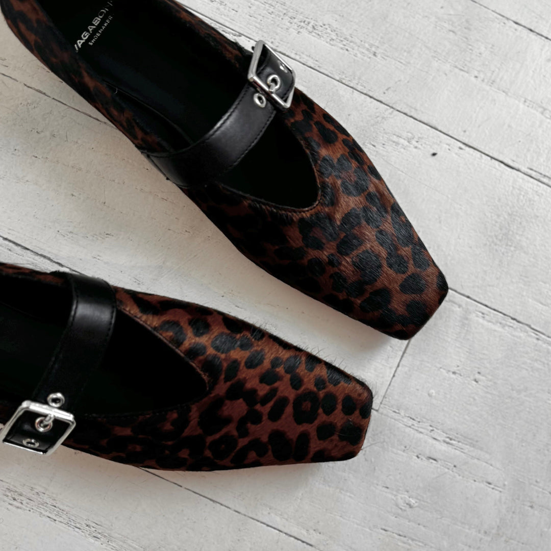 VAGABOND SHOEMAKERS - WIOLETTA MARY-JANE FLAT IN LEOPARD PONY HAIR