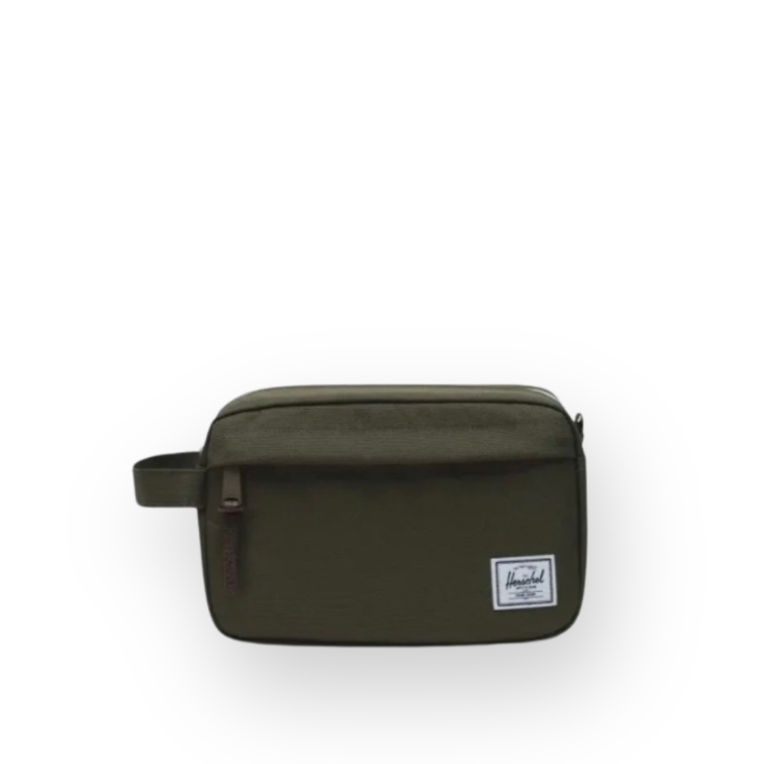 HERSCHEL - CHAPTER TRAVEL KIT IN IVY GREEN