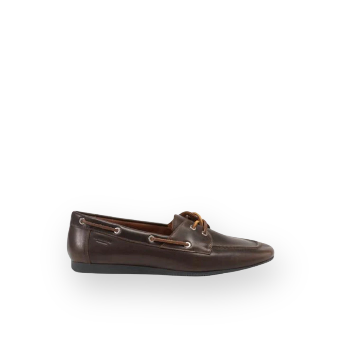 VAGABOND SHOEMAKERS - HILLARY BOAT SHOE IN BROWN LEATHER
