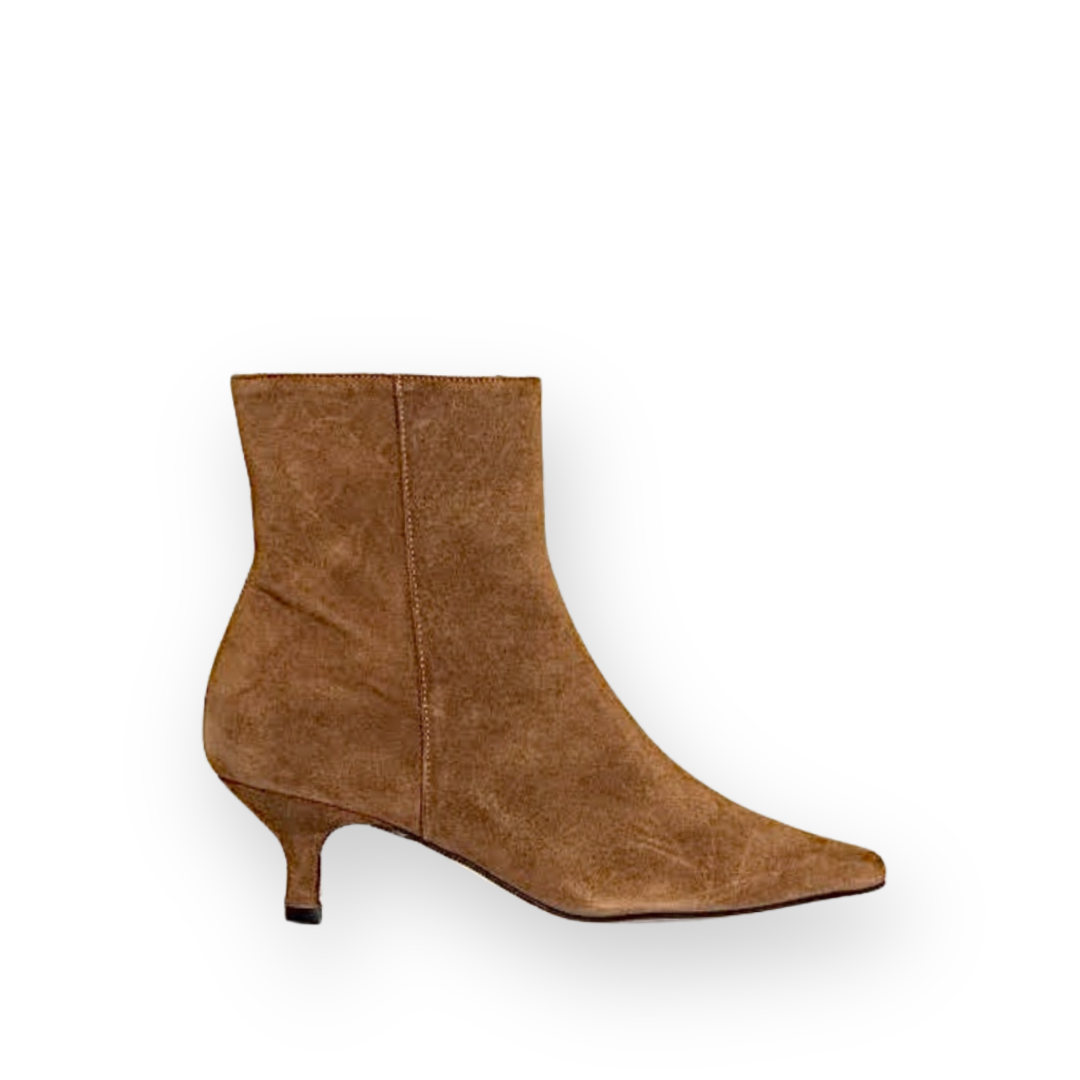 ANGEL ALARCON - CLEO BOOT IN TAN SUEDE