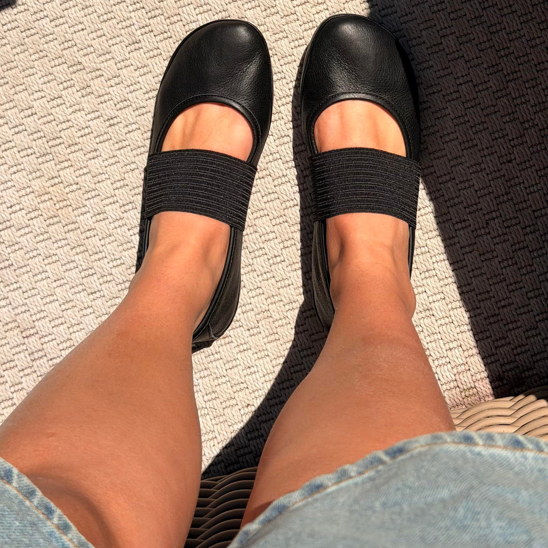CAMPER - RIGHT NINA 21595-242 IN BLACK LEATHER