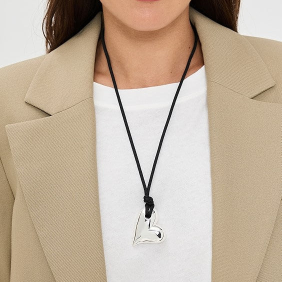 JENNY BIRD - ART HEART ON A STRING NECKLACE IN SILVER/BLACK