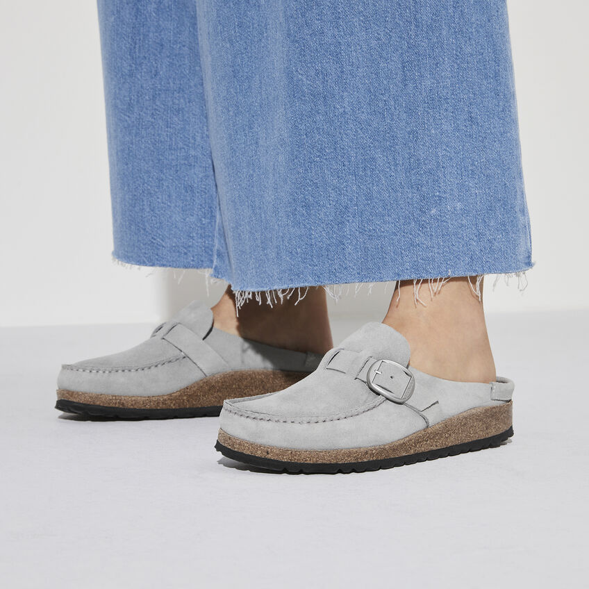 BIRKENSTOCK - BUCKLEY CLASSIC FOOTBED MULE IN MINERAL NUBUCK