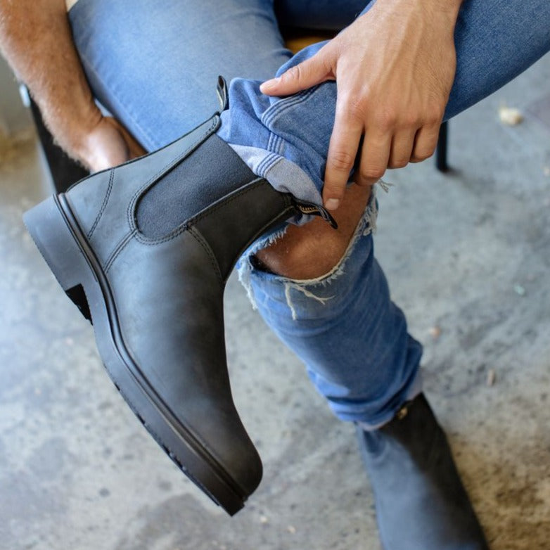 BLUNDSTONE