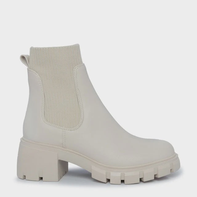 STEVE MADDEN - HAYLE BOOT IN BONE SYNTHETIC LEATHER