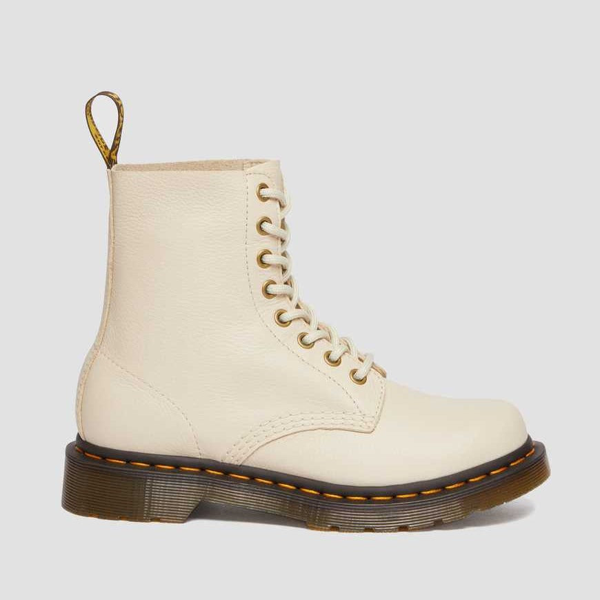 DR. MARTENS - 1460 PASCAL WOMENS BOOT IN PARCHMENT BEIGE