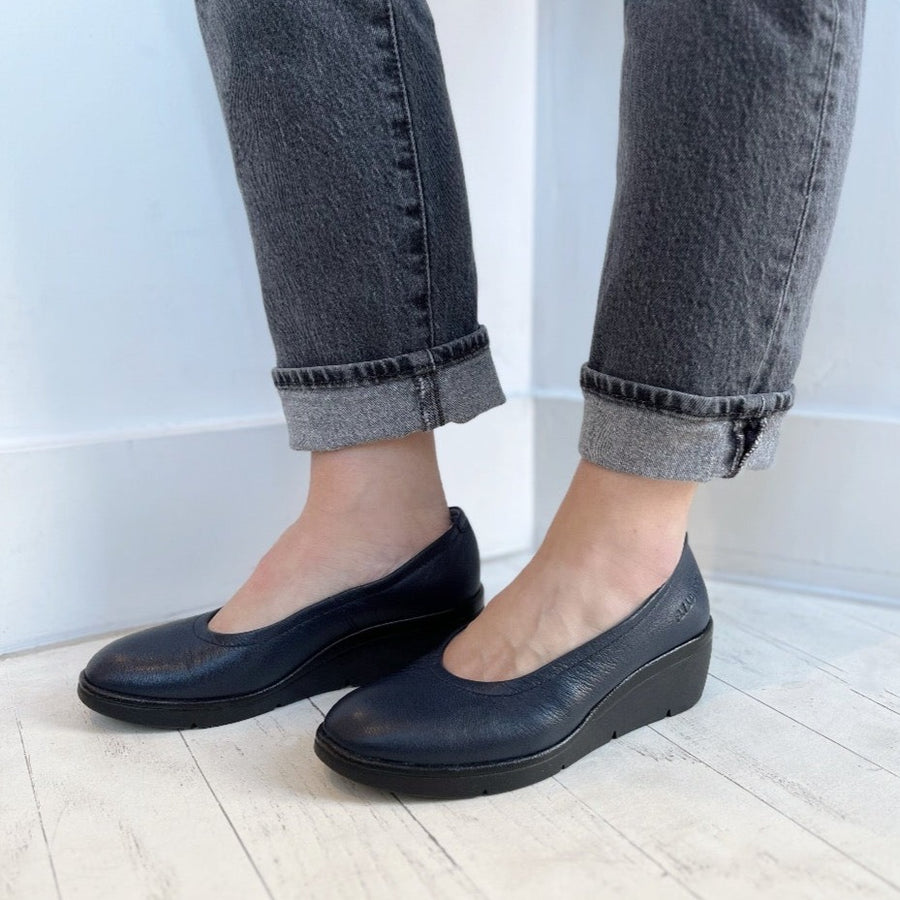FLY LONDON - NUMA570FLY WEDGE IN OCEAN LEATHER