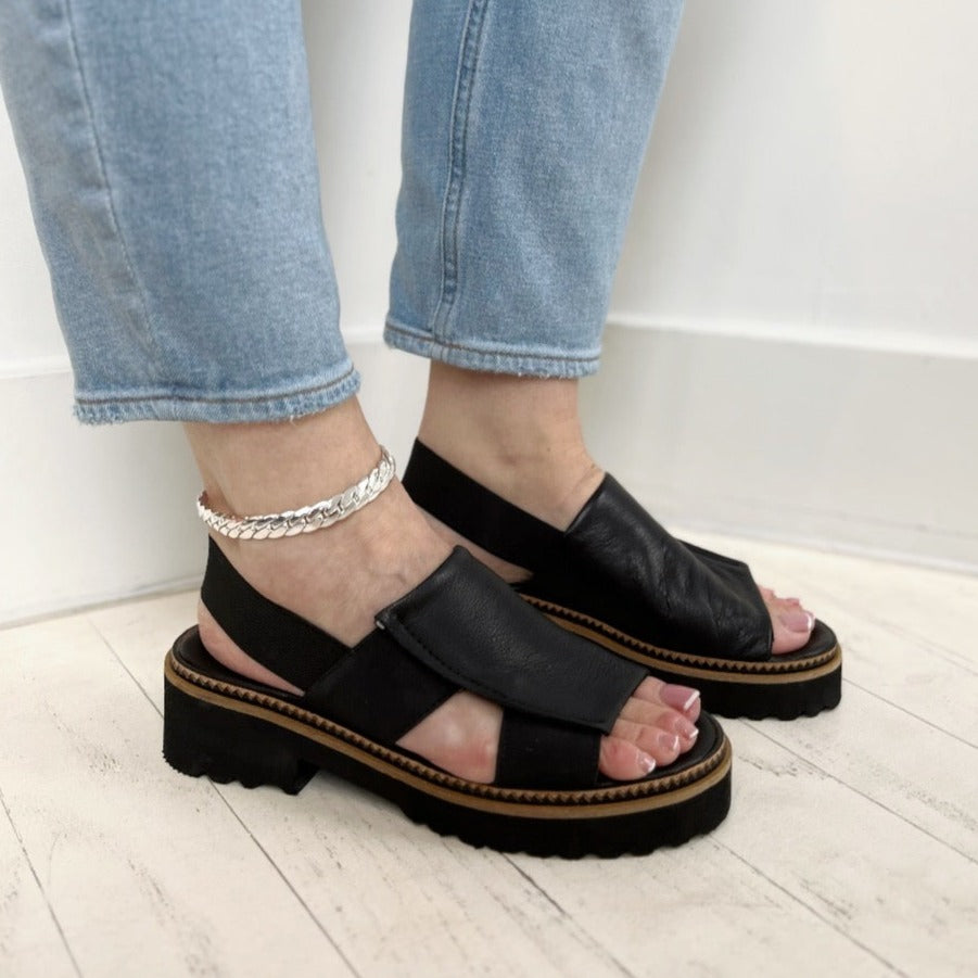 BUENO - AMY SLINGBACK SANDAL IN BLACK LEATHER