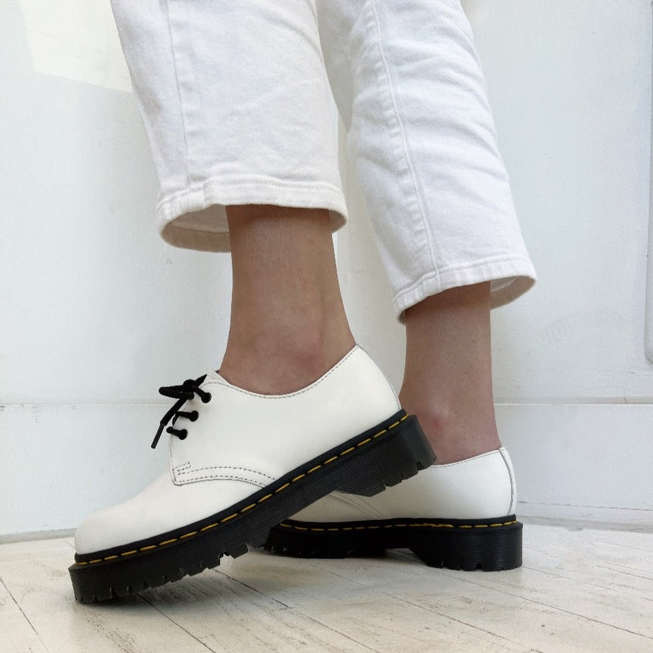 DR. MARTENS - 1461 BEX SMOOTH OXFORD SHOES IN WHITE LEATHER