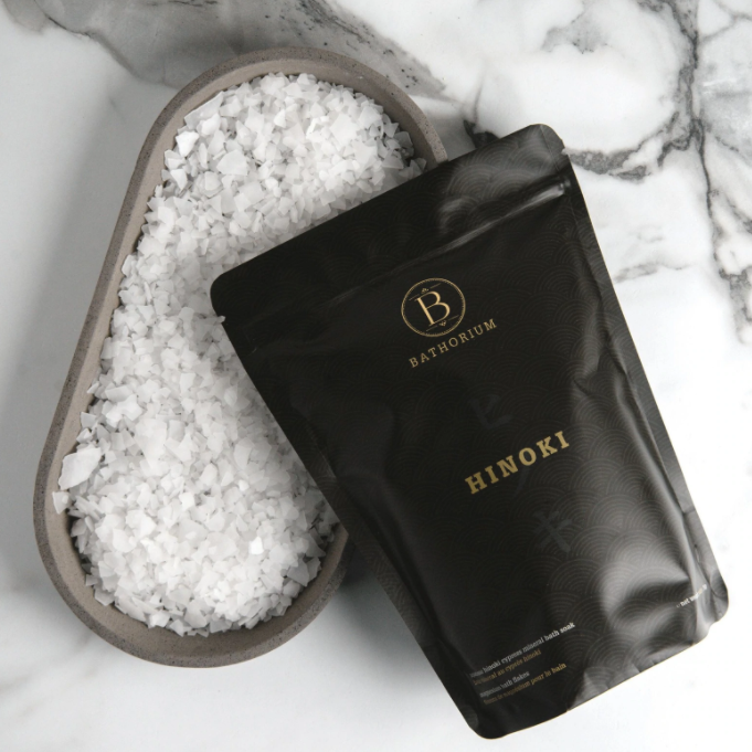 BATHORIUM - BATH FLAKE SOAK IN HINOKI MAGNESIUM - 750G