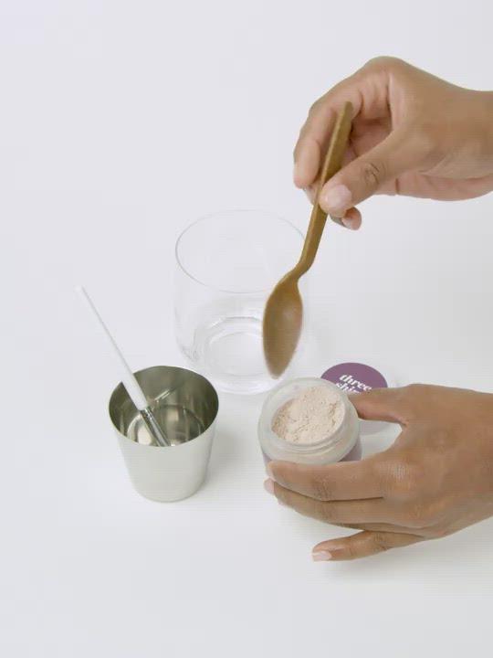 THREE SHIPS - SOOTHE CLAY MASK IN ROSEHIP + VITAMIN C