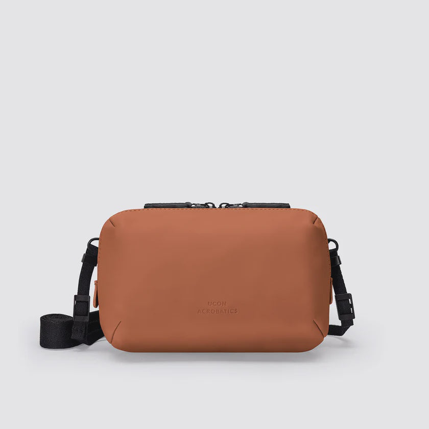 UCON ACROBATICS - ANDO BAG IN CANYON RUST