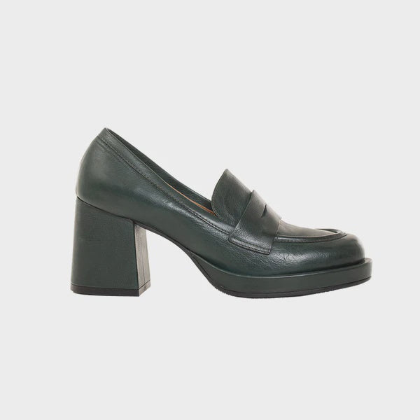 ATELIERS - DALIA HEELED LOAFER IN OLIVE LEATHER