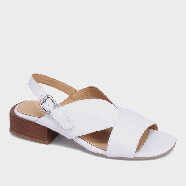 BUENO - GABBY SANDAL IN WHITE LEATHER
