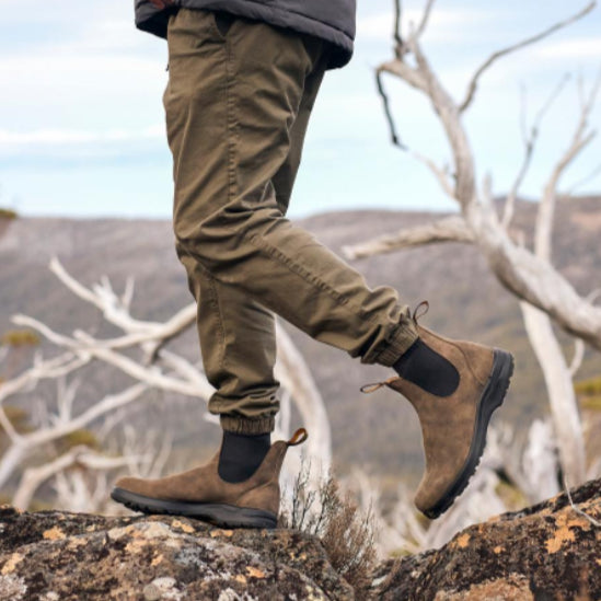 BLUNDSTONE 2056 ALL TERRAIN BOOT IN RUSTIC BROWN NUBUCK 4.5 AUS