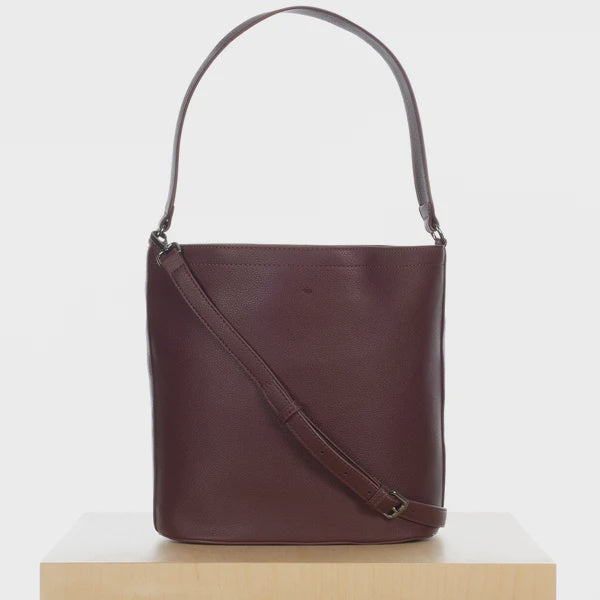 ELA HANDBAGS - MIA BUCKET BAG IN MERLOT PEBBLED VEGAN LEATHER